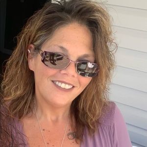 Meet your Posher, Rose